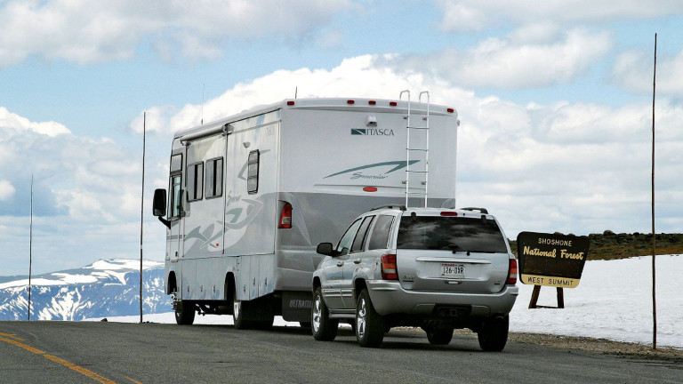 Safety Tips for Towing a Vehicle with Your RV