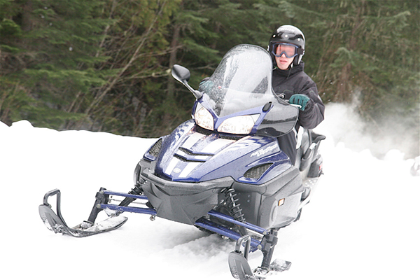 Winter Fun: 14 Tips for Safe Snowmobiling Trips You’ll Remember Forever