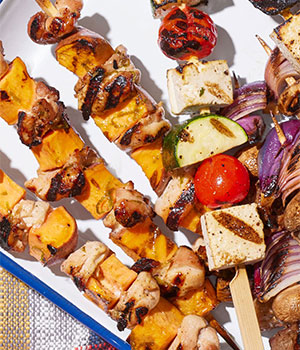 winter camping recipes: featured is a chicken and vegetable kebab 