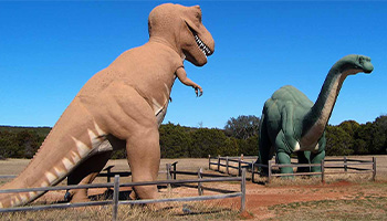 Dinosaur figures at Dinosaur Valley State Park